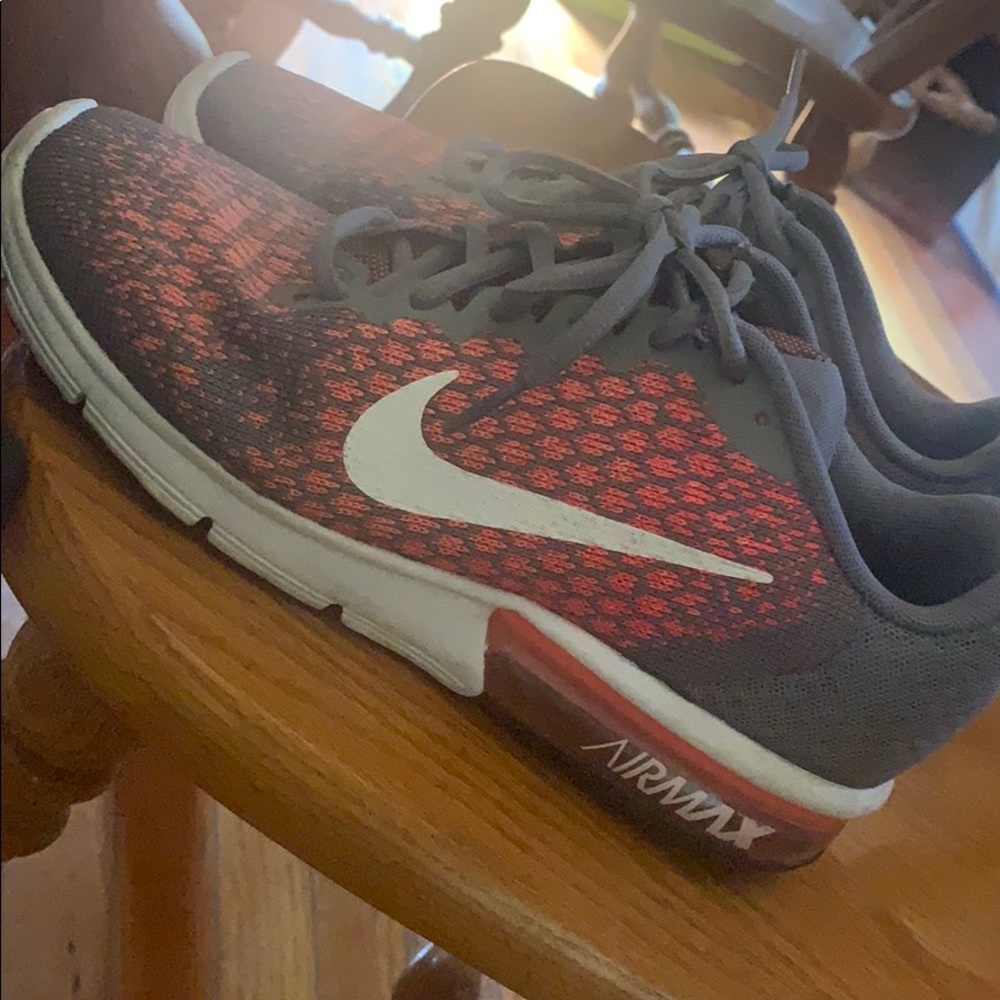 Women’s Nike Airmax shoes